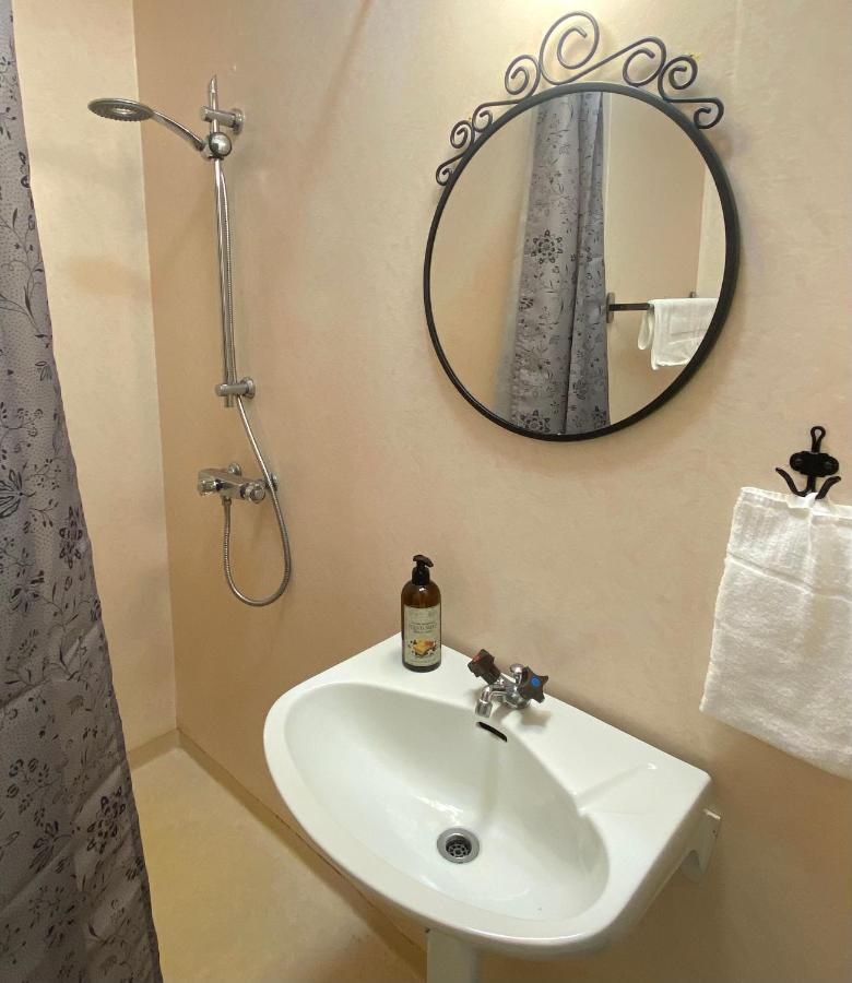 Gullringens Vaerdshus & Hotell Luaran gambar
