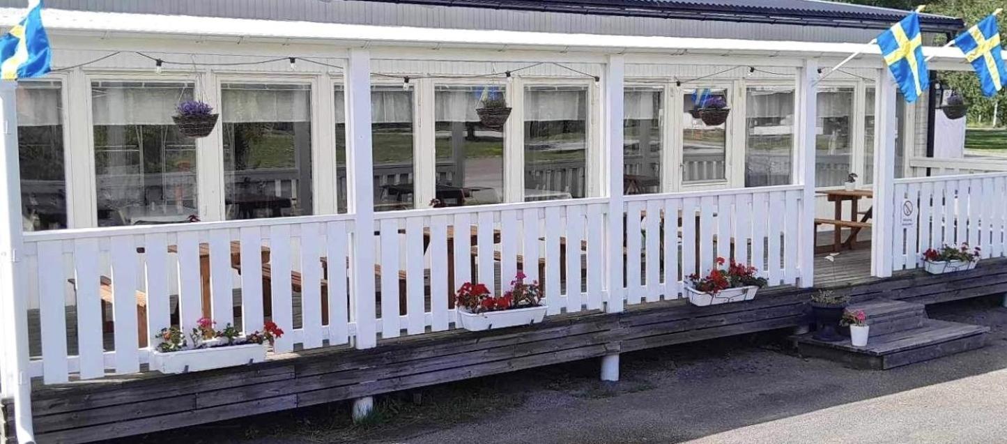 Gullringens Vaerdshus & Hotell Luaran gambar